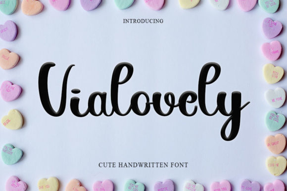 Vialovely Font Review for Campaign Design